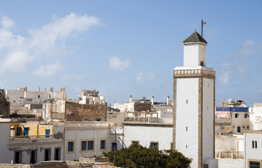 Fototapeta na wymiar Essaouira maroko meczet i dachy