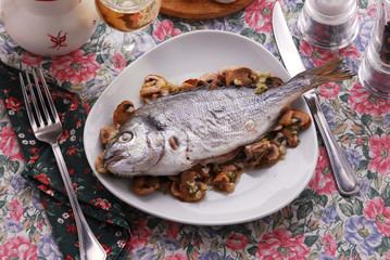 Orata e champignon - Secondi di pesce della toscana