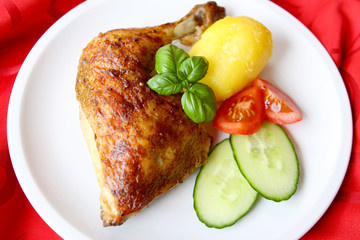 Hähnchenschenkel mit Gemüse