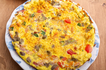 omelette with vegetables