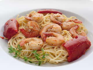 spaghetti mit shrimps und paprika