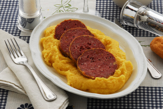 Mortadella di fegato e polenta - Antipasto Lombardia