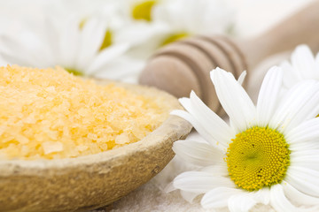 bath salt with honey and chamomile