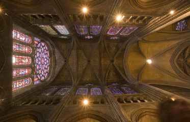 france; chartres;  cathédrâle : intérieur;plafond