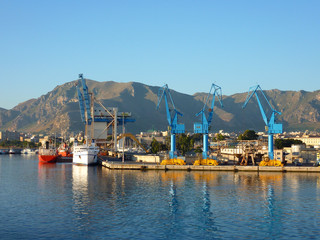 Hafen in Palermo Sizilien