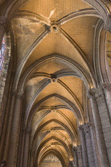 france; chartres; cath&eacute;dr&acirc;le : int&eacute;rieur