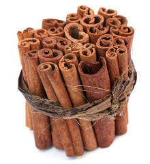botte d'écorces de cannelle
