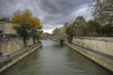 Fototapeta na wymiar Seine river view