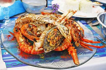 pariada dans une assiète en verre