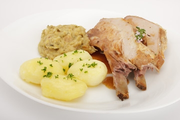 Schweinerippchen,Kartoffeln,Wirsing