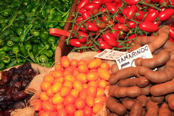 Exotische Gemüsesorten,Tamarindo,Kumkuat,Pementos,Datteln