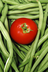 tomate y judías verdes