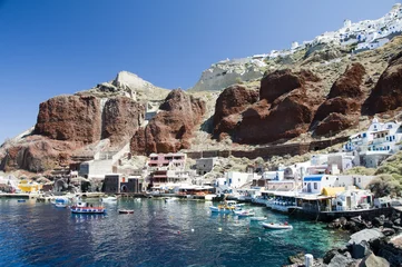 Crédence de cuisine en verre imprimé Santorin amoudi port below oia caldera in santorini greek islands