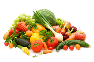 Fototapeta na wymiar bio świeże owoce i warzywa