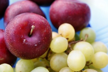 Trauben und Pluots