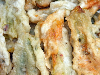 Frittelle di fiori di zucca