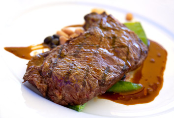 Rumpsteak(Roastbeef) - gegrillt,mit Soße,grünen Bohnen