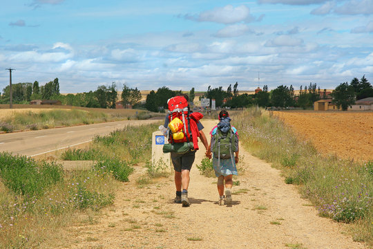 A couple on the road to Santiago