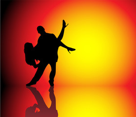 Fototapeta na wymiar Silhouette of Couple dancing on beautiful hot background