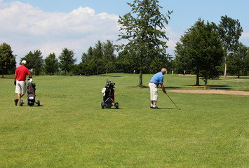 Golf, Rentner beim Golfspielen