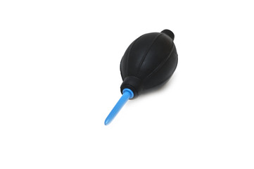 Lens cleaning pump