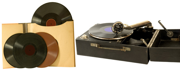 VINTAGE GRAMOPHONE WITH RECORDS