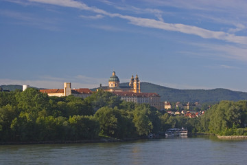Fototapeta na wymiar Kloster Melk in der Wachau