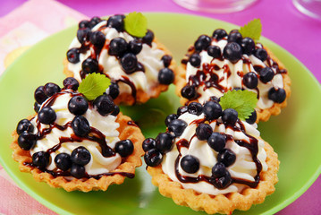 blueberry mini tartlets