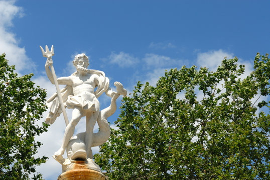 fontaine de Neptune, carcassonne