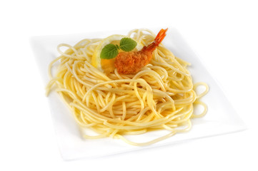 Spaghetti und gebackene Garnele