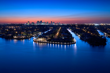 Fototapeta na wymiar Widok z lotu ptaka Fort Lauderdale, Floryda skyline
