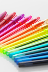 Fototapeta premium Curve of colourful pens