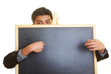 Deckung hinter der Tafel