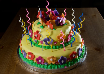 Dynamically Lit Spring Flower Cake