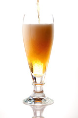 Bier einschenken