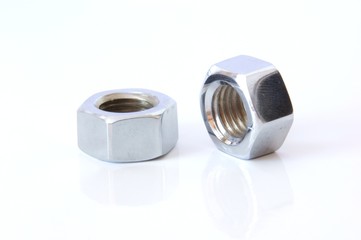 Mutternpaar verchromt