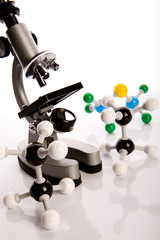 Molecular construction and microscope