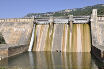 embalse de Sobron