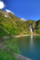 Obraz premium Lac d'Oô dans les Pyrénées Française.