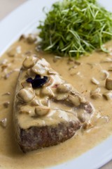 Beef steak in mushroom sauce