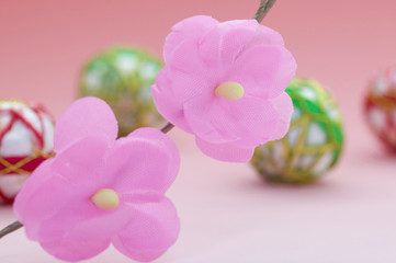 桃の花と手毬
