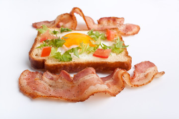 eggie bread and fried bacon