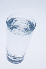 水
