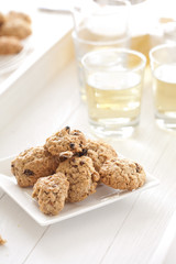 Oatmeal raisin cookies