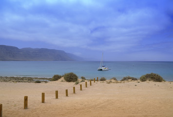 Playa y barco