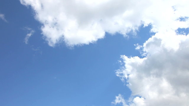 White Coud moving on the Sky
