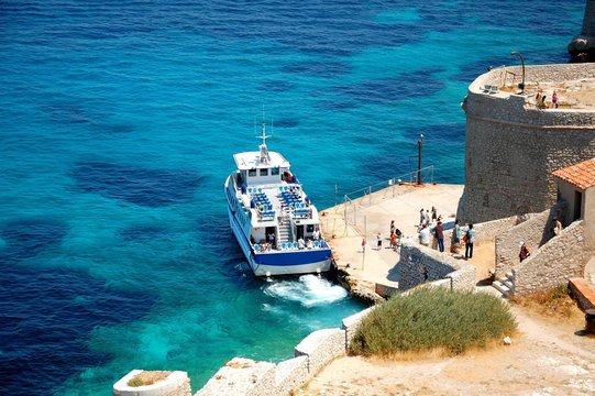 bateau navette frioul