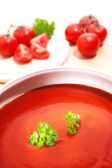 Tomaten und Petersilie
