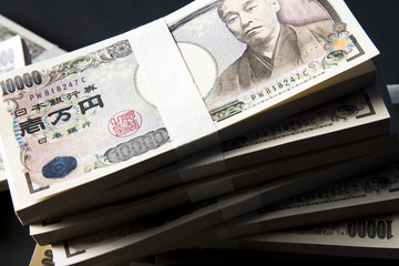 札束