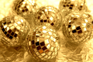 Mirror balls